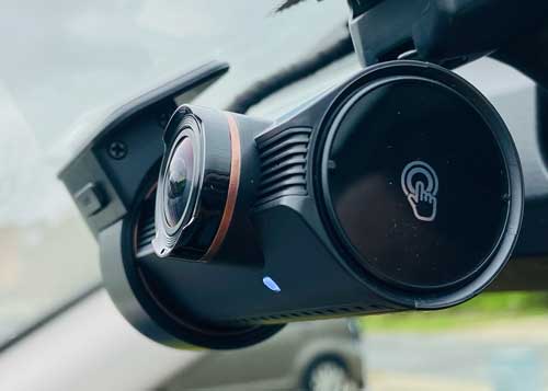 Dash camera installed in a vehicle – Enhancing road safety with Automart Adelaide